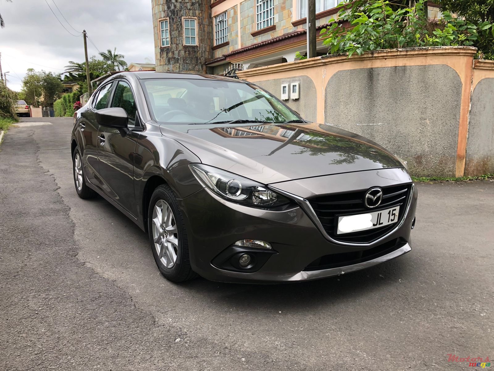 2015' Mazda 3 photo #1