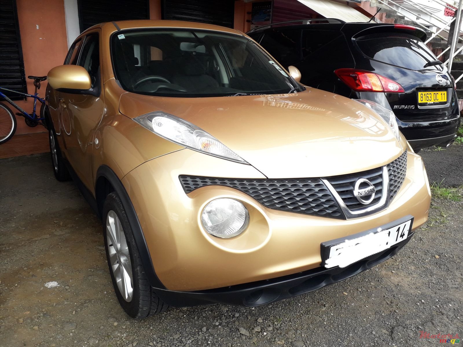 2014' Nissan Juke Automatic photo #2