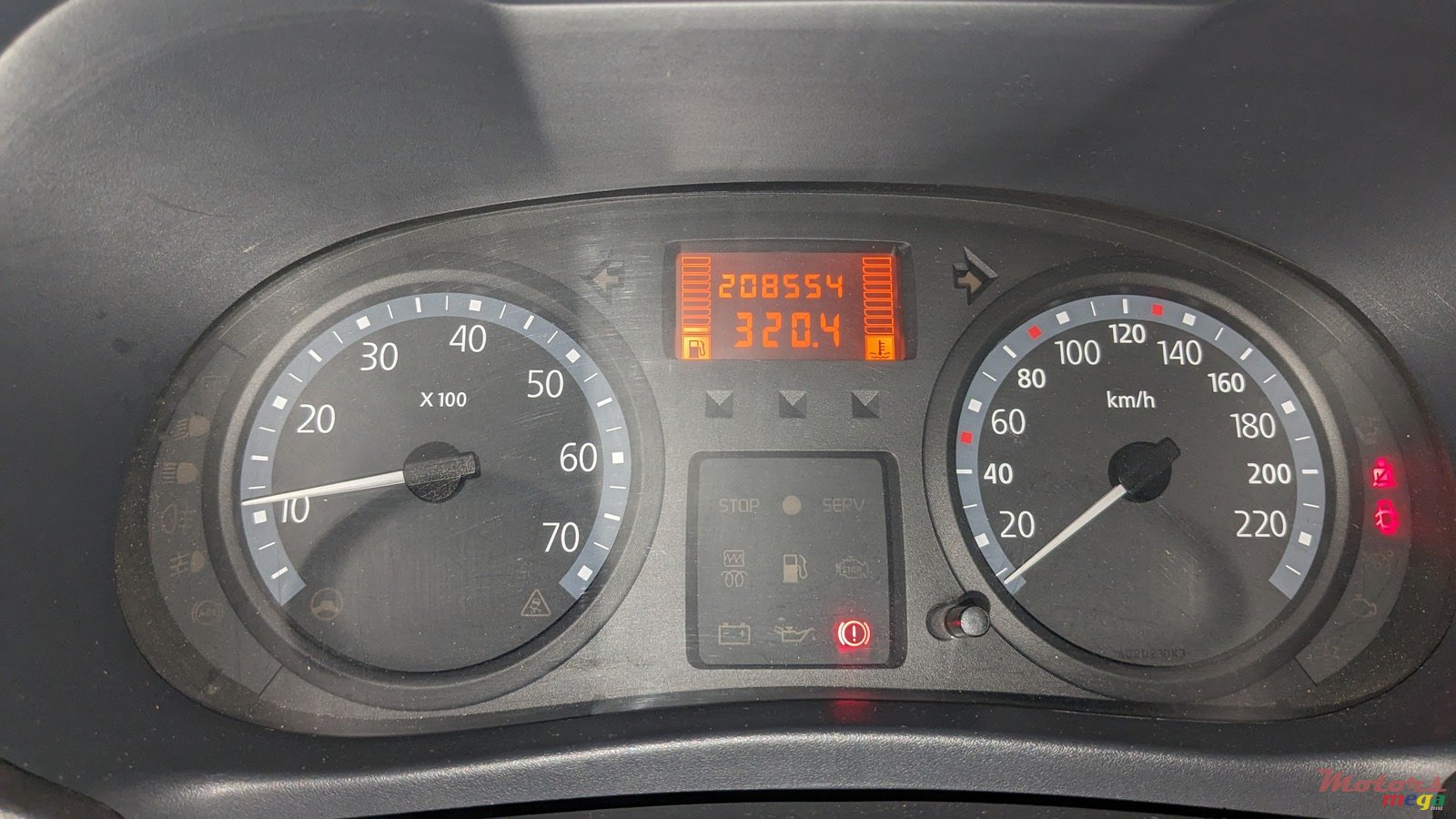 2005' Renault Clio photo #5