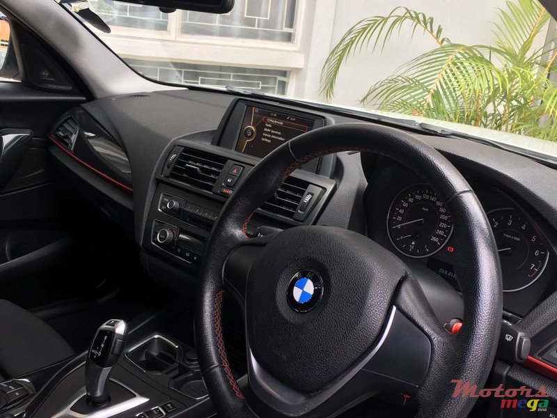 2012' BMW 1 Series 5 Door 116i Sport Line photo #6