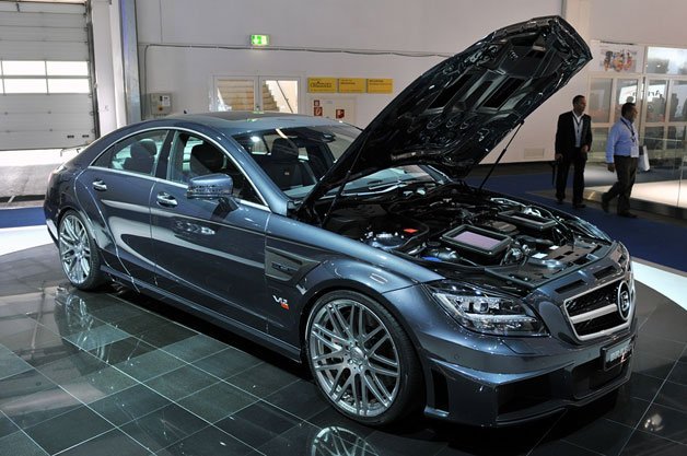 Brabus outdoes itself with 370 km/h Rocket 800