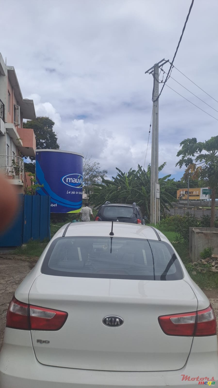 2015' Kia Rio photo #3