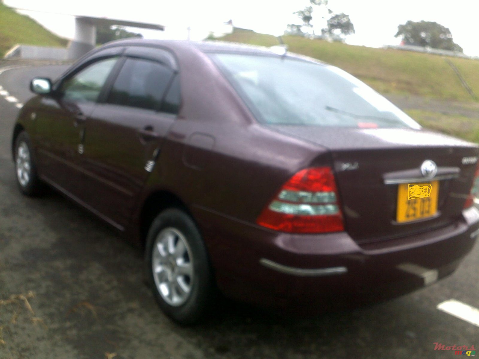 2003' Toyota COROLLA photo #1