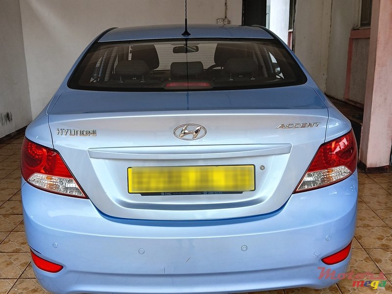 2012' Hyundai Accent photo #8