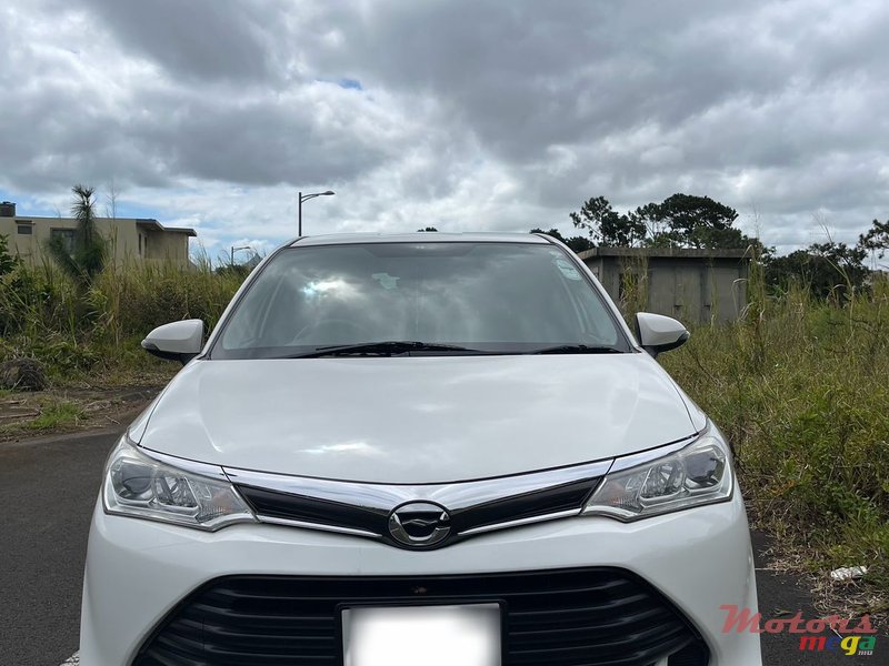 2016' Toyota Fielder photo #1