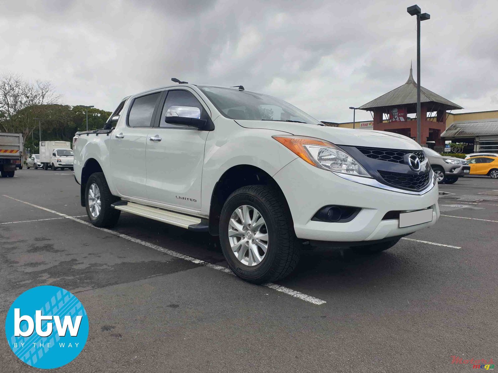 2015' Mazda BT50 photo #1