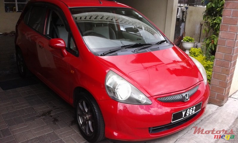 2004' Honda Jazz photo #1