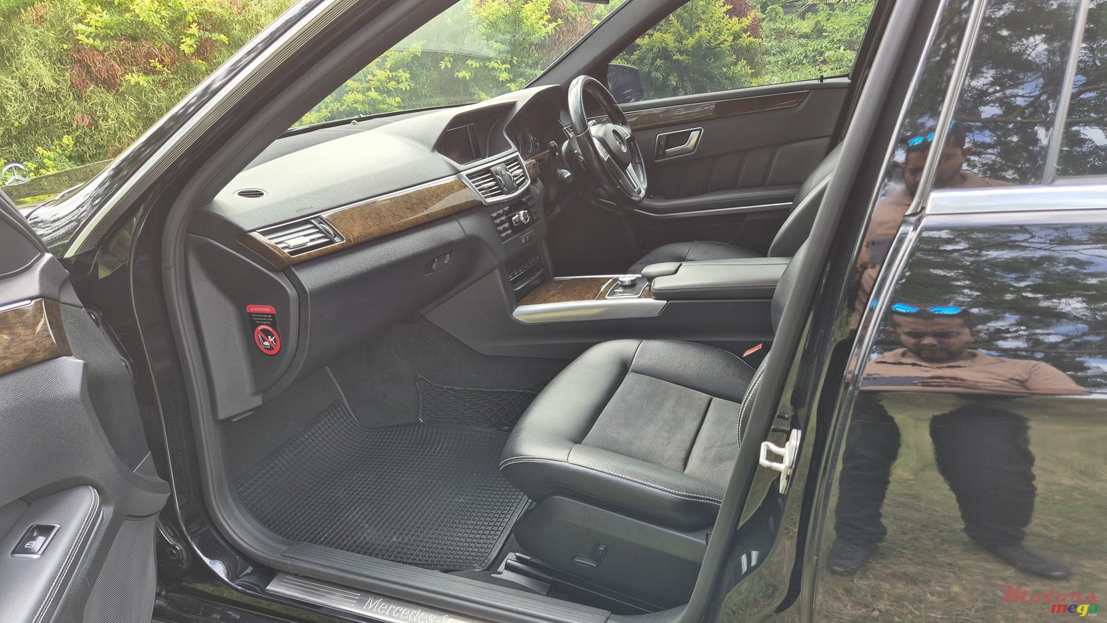 2013' Mercedes-Benz E 250 AMG photo #6