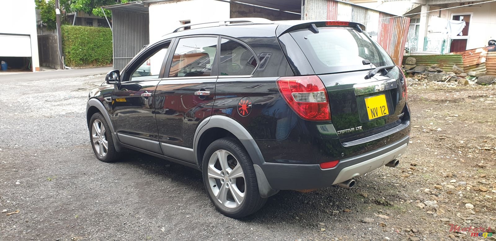 2012' Chevrolet Captiva photo #3