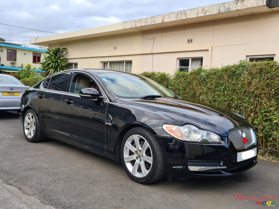 2010' Jaguar XF photo #1