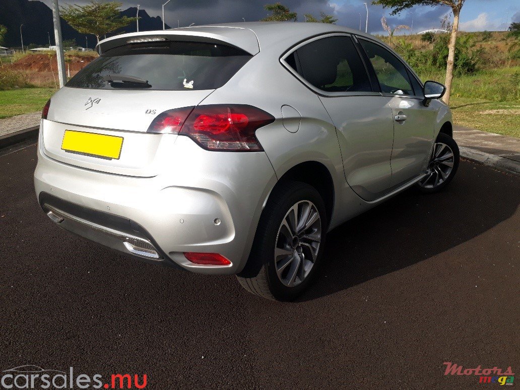 2016' Citroen DS4 1.6 VTI 120 photo #3