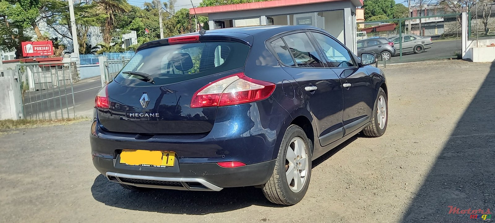 2011' Renault Megane Tce photo #4