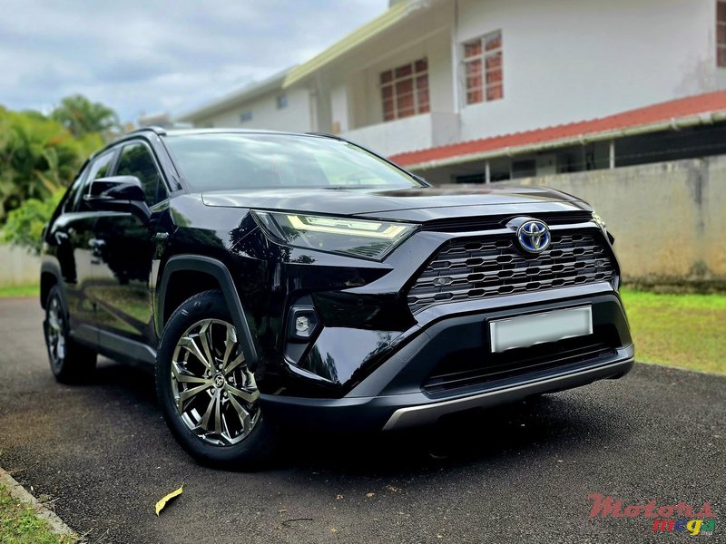 Rose Rav 4 2024' Toyota RAV4 for sale. Rose Hill - Quatres Bornes, Mauritius
