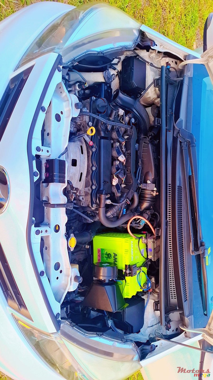 2013' Toyota Vitz photo #4