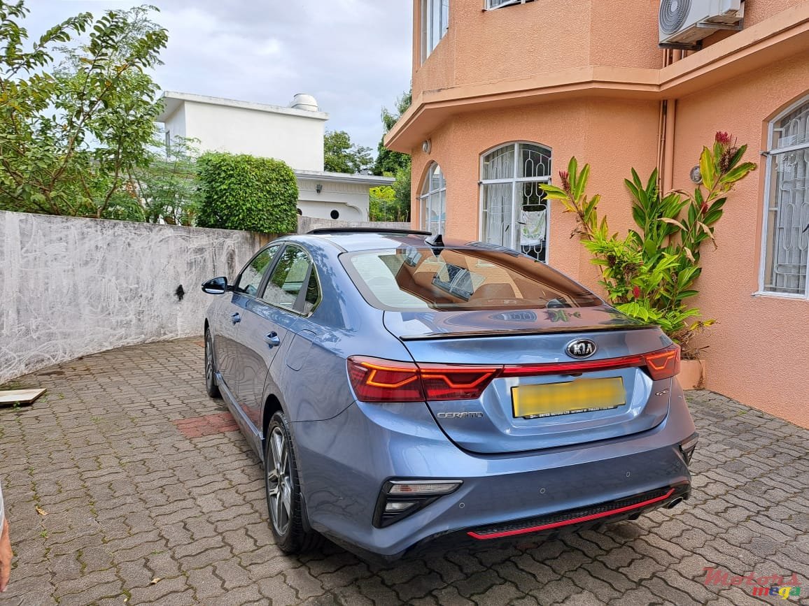 2020' Kia Cerato GT Line photo #2