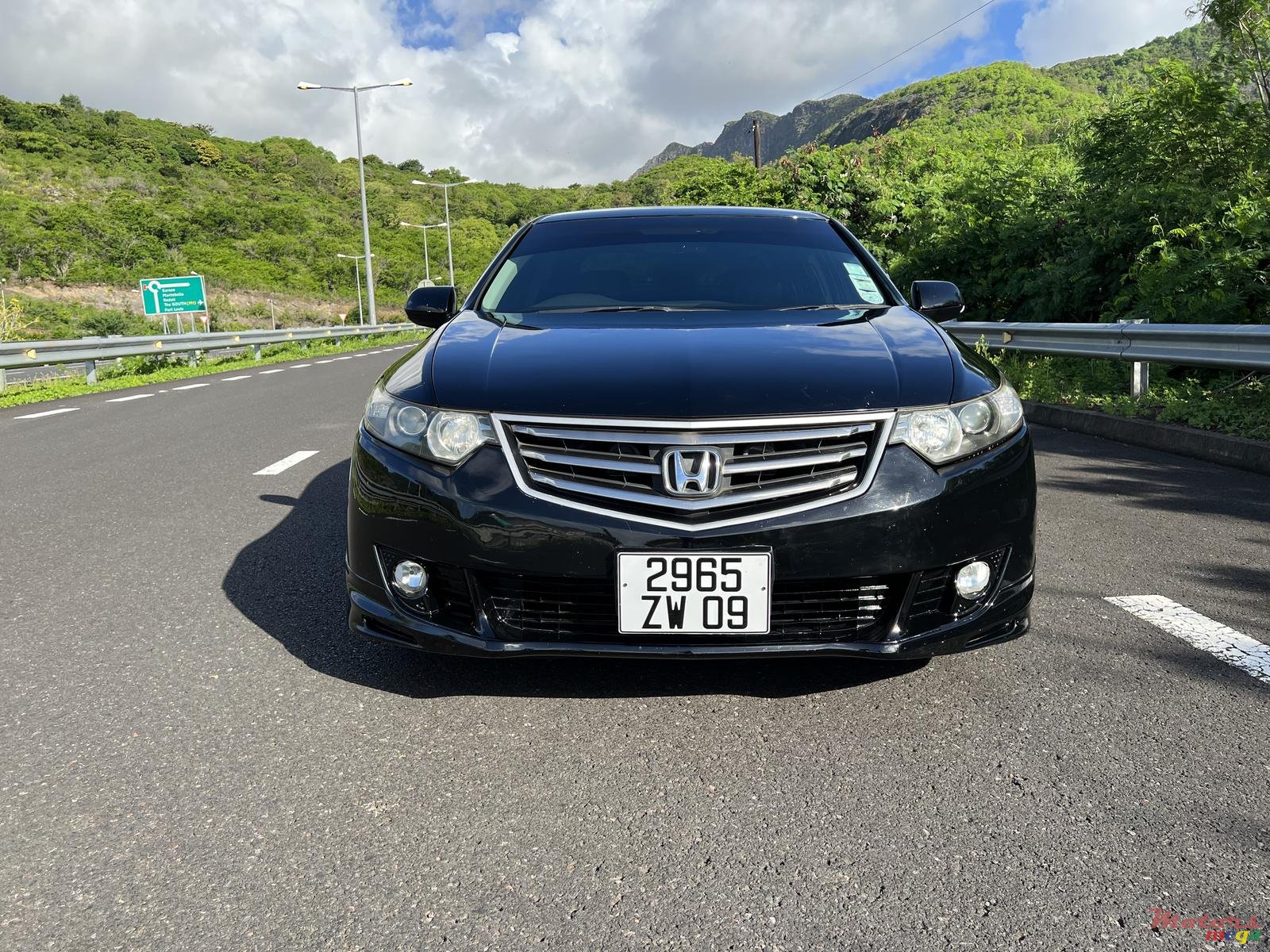 2009' Honda Accord photo #1