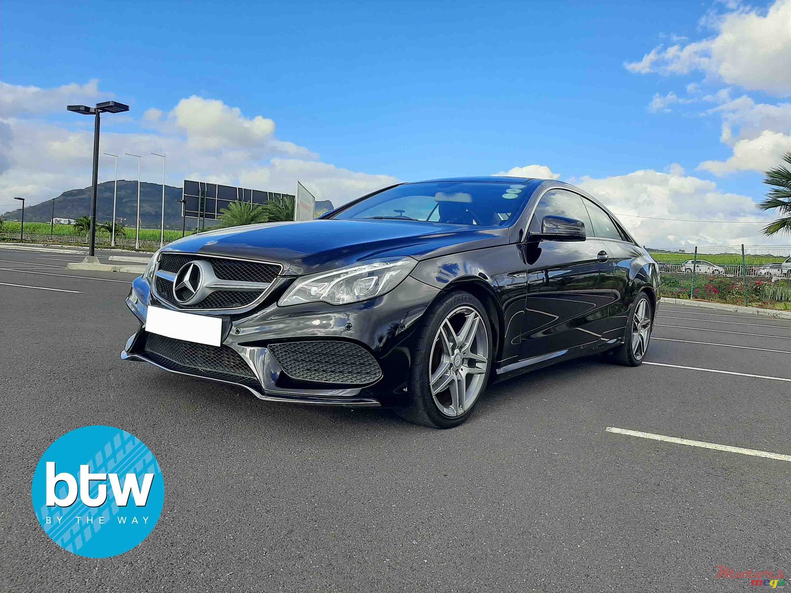 2014' Mercedes-Benz E-Class photo #2