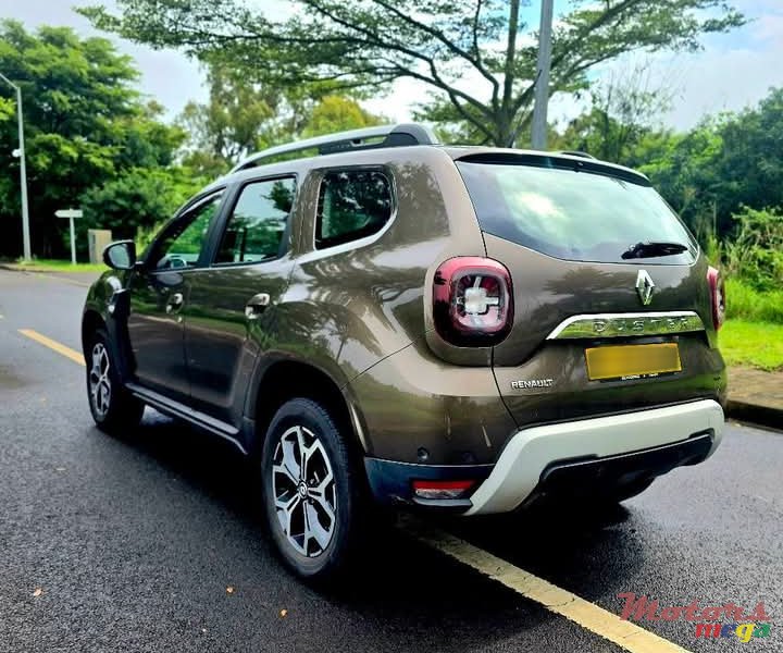 2022' Renault Duster Intens Turbo photo #3