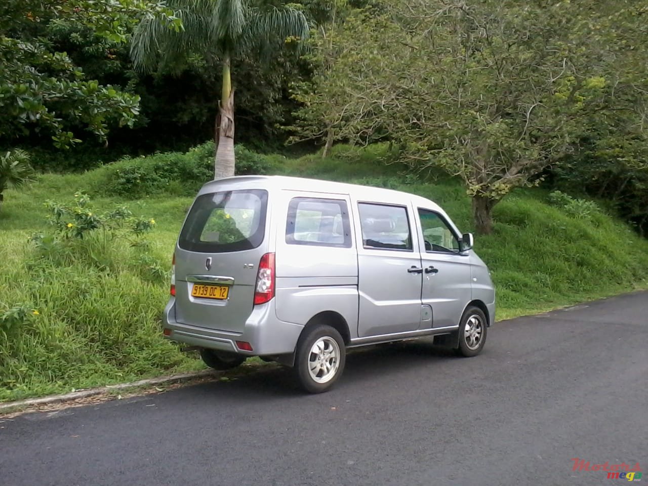 2012' Jinbei photo #4