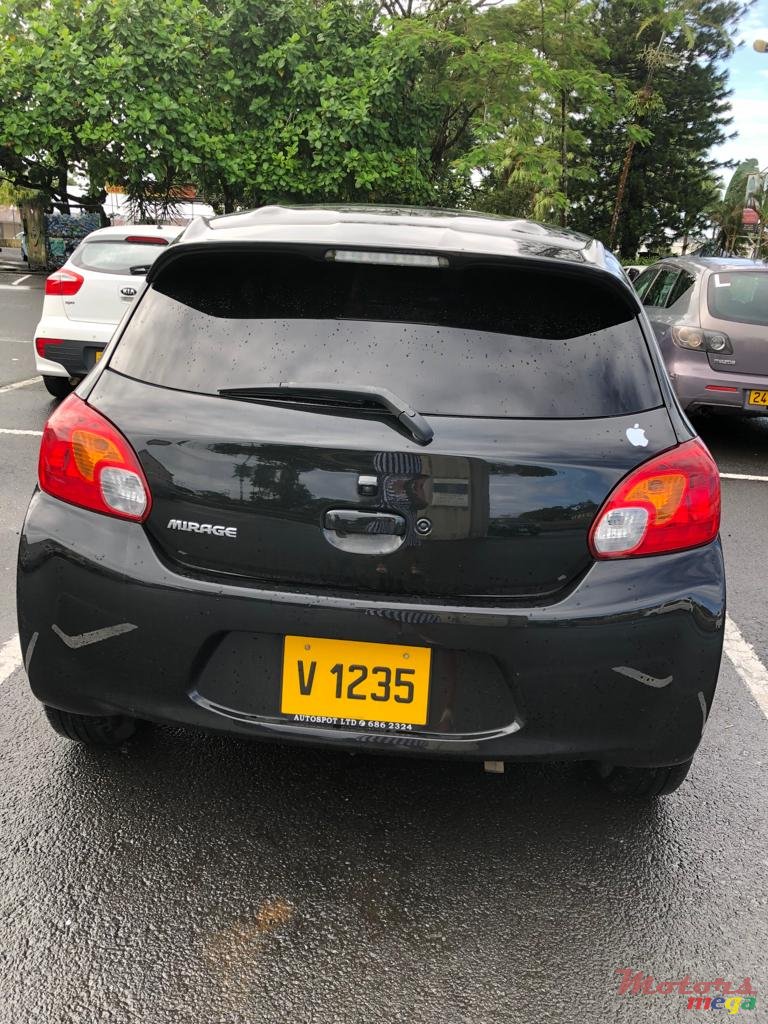 2014' Mitsubishi Mirage photo #2