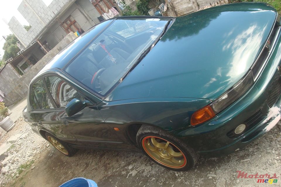 1997' Mitsubishi Galant none photo #1
