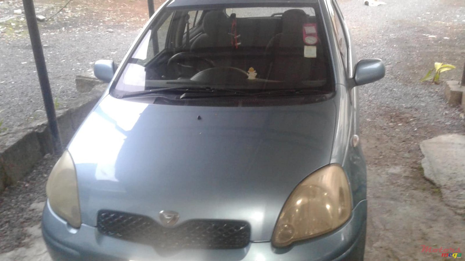 2002' Toyota Vitz photo #5