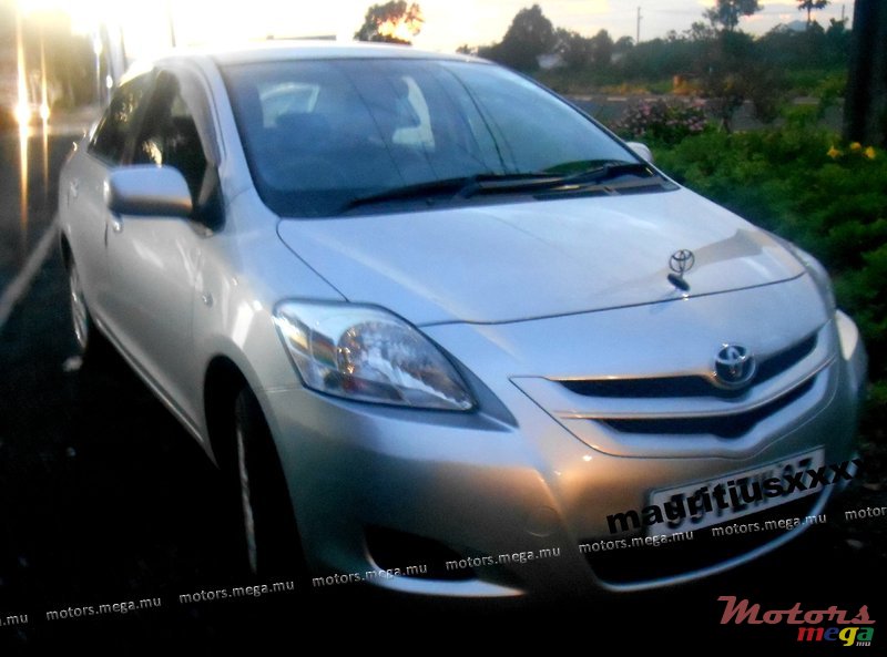 2007' Toyota saloon belta photo #1