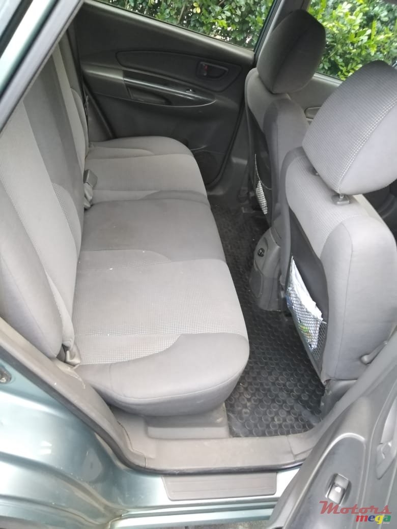 2006' Hyundai Tucson photo #3