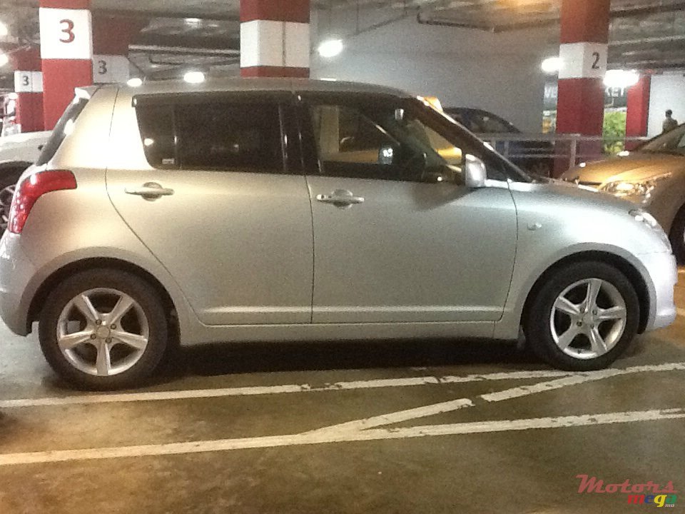 2007' Suzuki Swift photo #1
