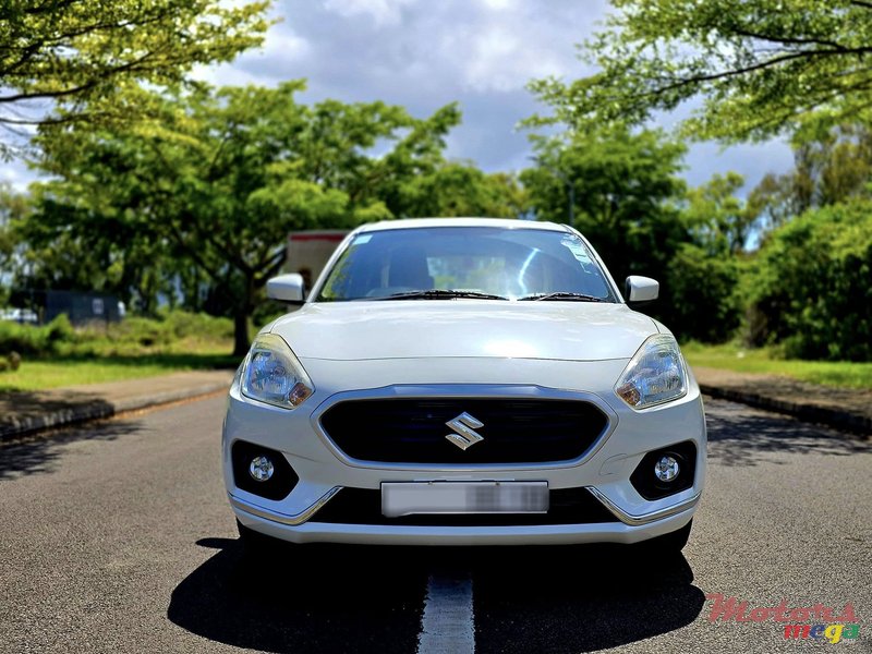 2018' Suzuki Swift D-zire photo #1