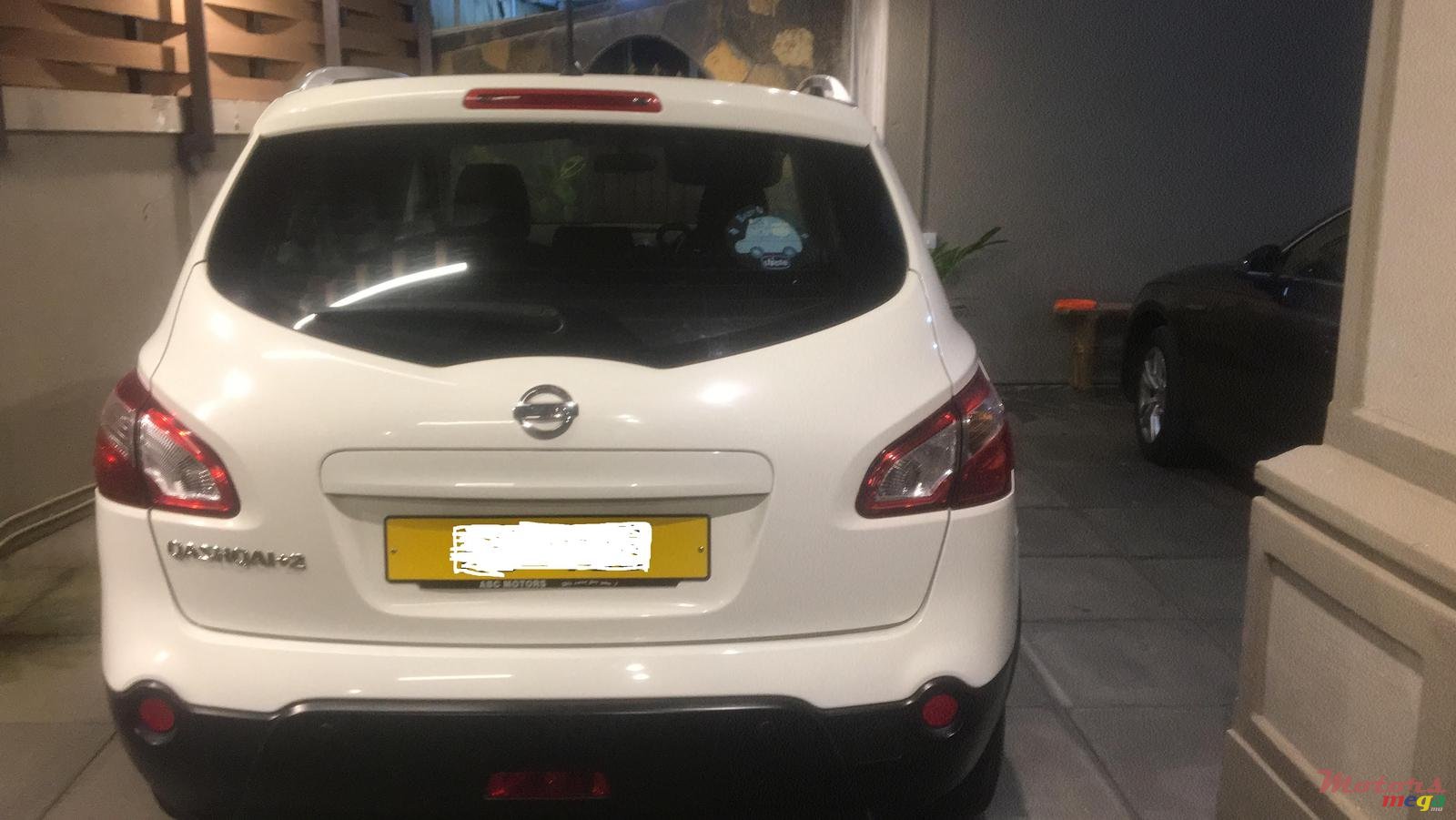 2012' Nissan Qashqai+2 photo #3