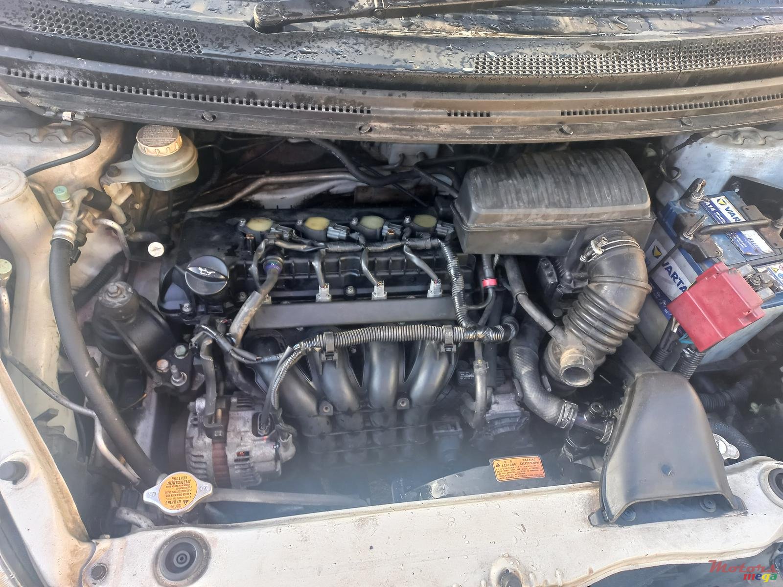 2003' Mitsubishi Colt photo #3