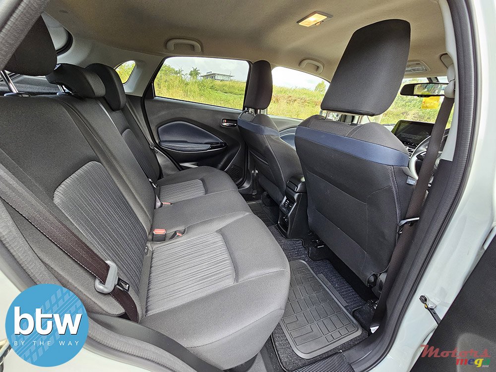 2022' Suzuki Baleno GLX photo #7