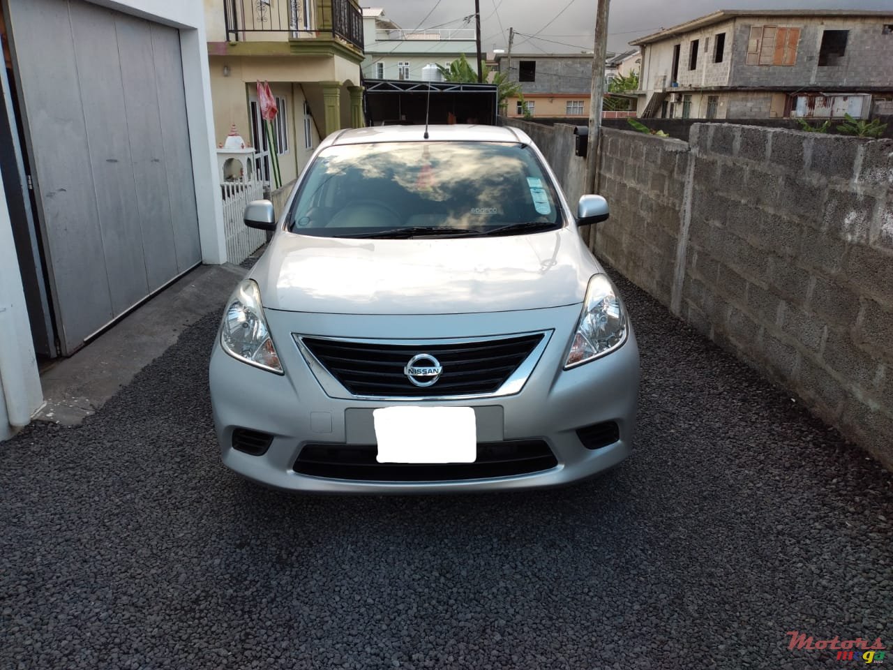 2013' Nissan Almera None photo #1