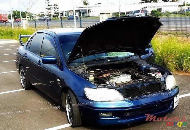 2003' Mitsubishi photo #4