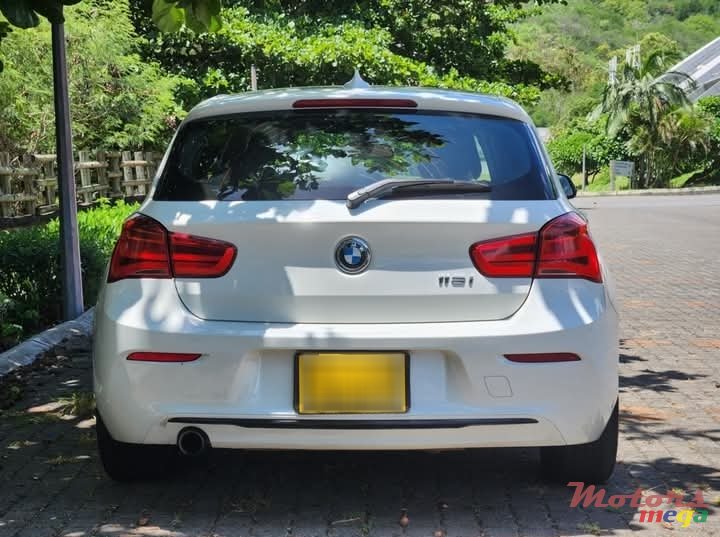 2016' BMW 118 photo #5