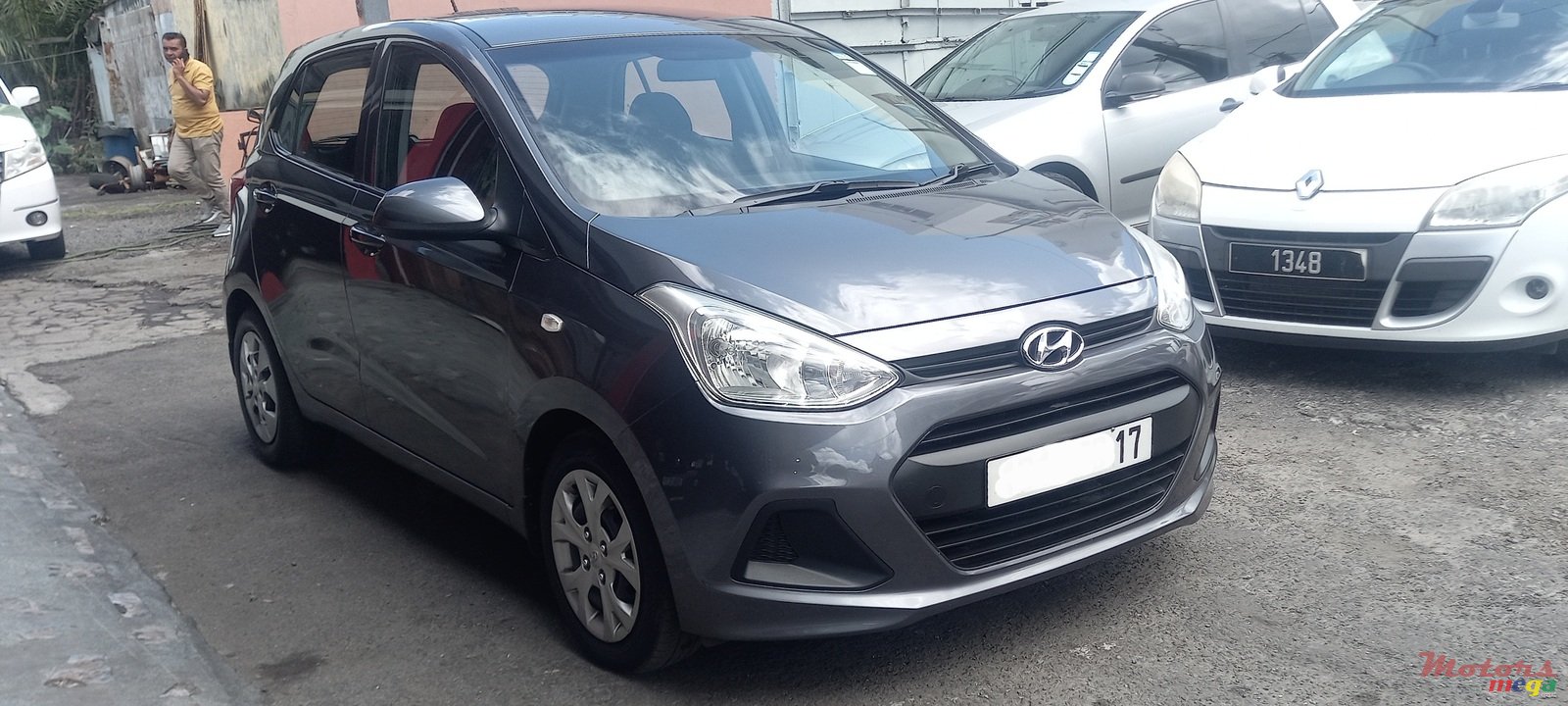 2017' Hyundai Grand i10 photo #1