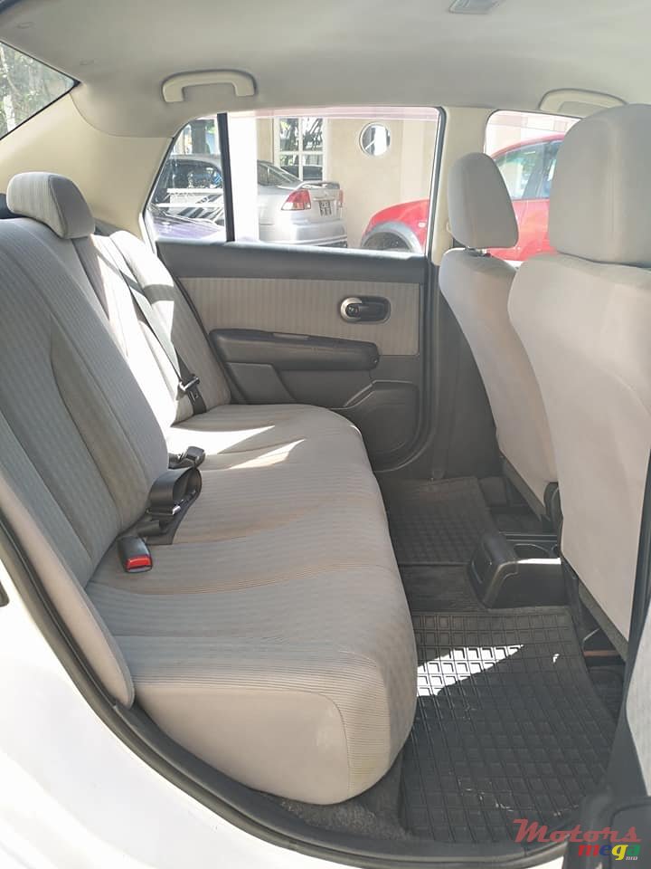 2008' Nissan Tiida photo #5