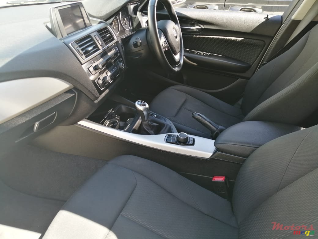 2016' BMW 1 Series 5 Door photo #4