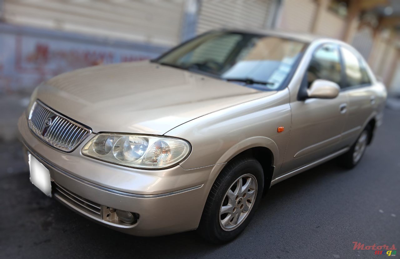 2003' Nissan photo #5