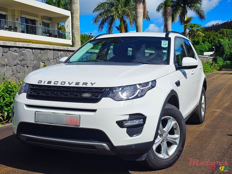 2018' Land Rover Discovery Sport 2.0TD photo #1