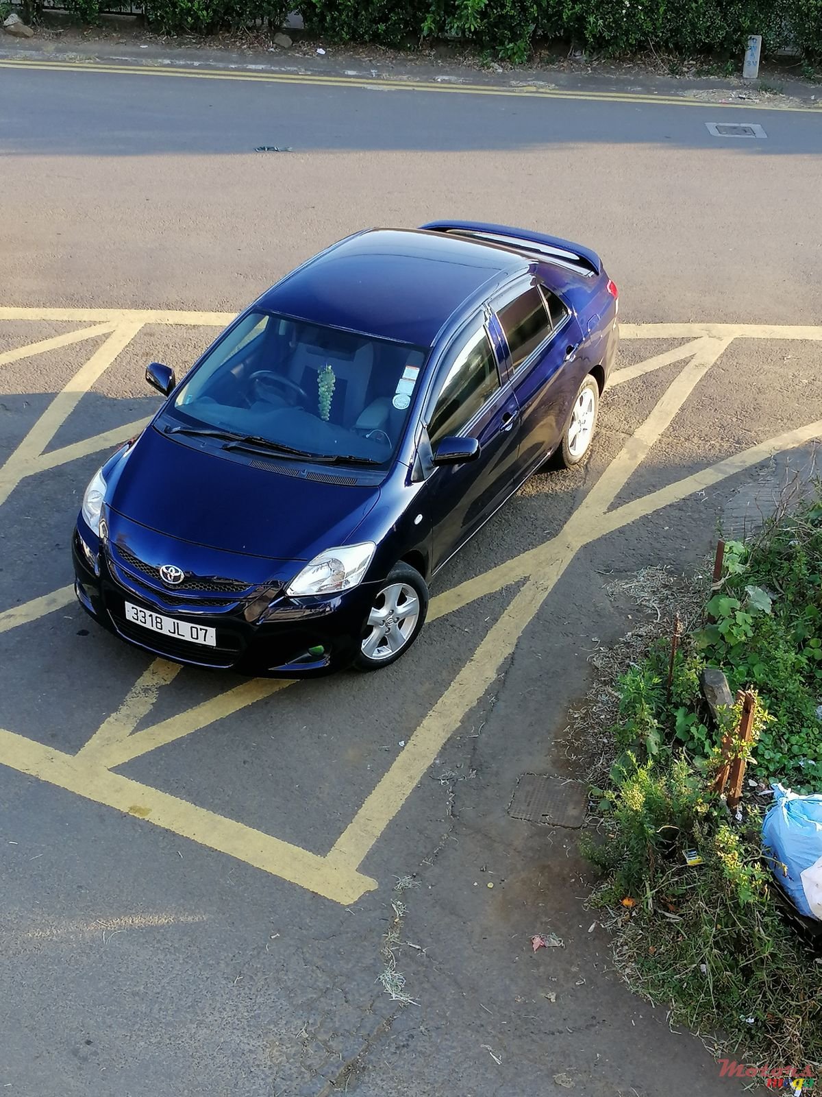 2007' Toyota Yaris photo #1