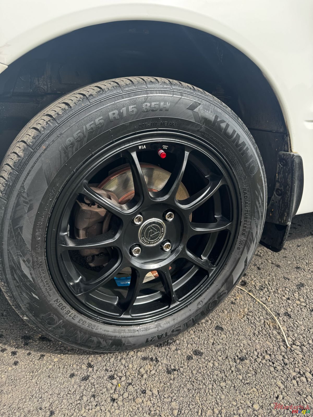 2005' Mitsubishi Lancer photo #7