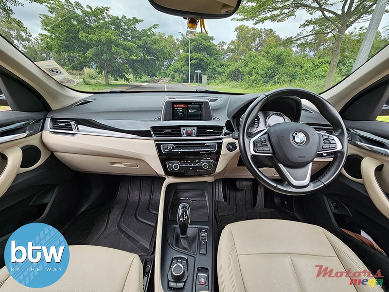 2019' BMW X1 SDRIVE 18I photo #7