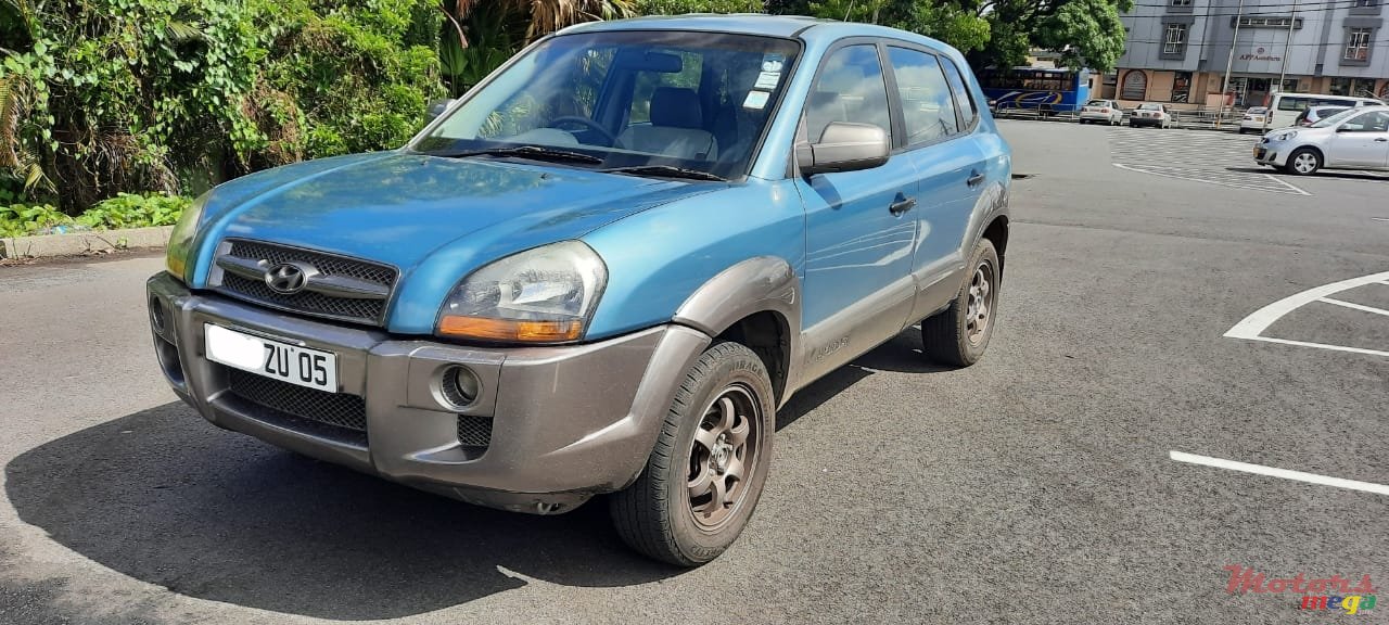 2005' Hyundai Tucson Automatic transmission photo #2