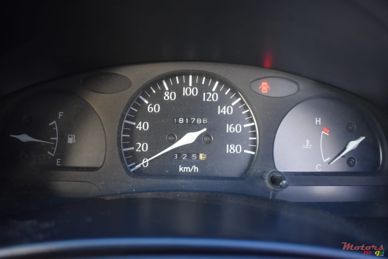 1997' Toyota Starlet photo #3