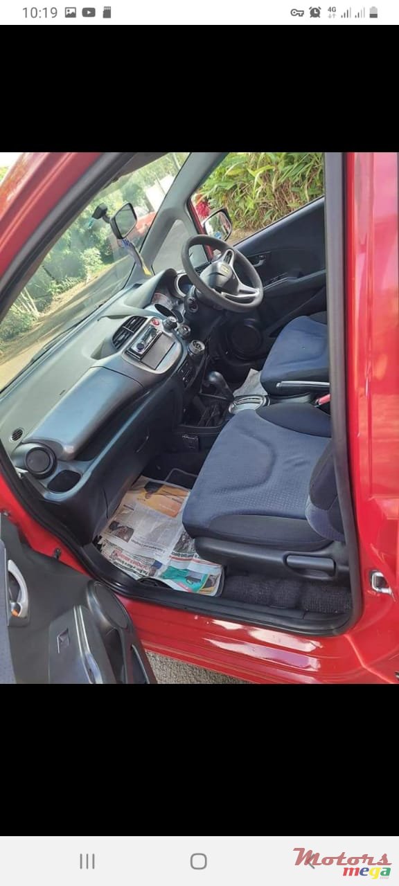 2008' Honda Fit photo #4