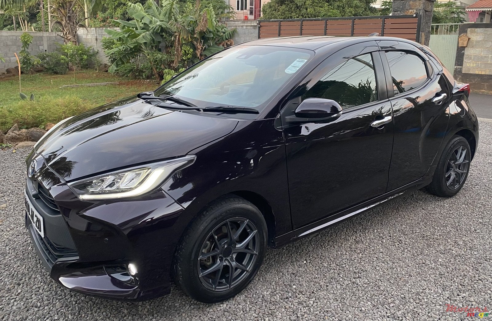 2020' Toyota Yaris Z package photo #5