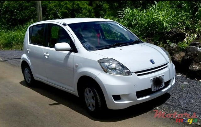 2009' Toyota photo #4