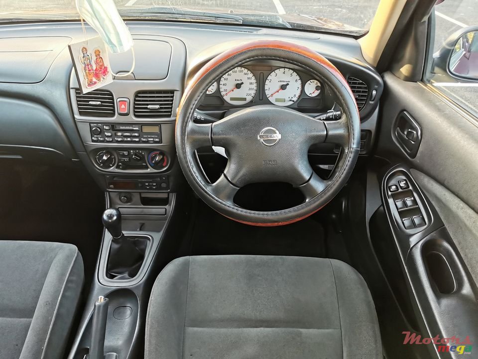2005' Nissan Sunny N17 photo #7